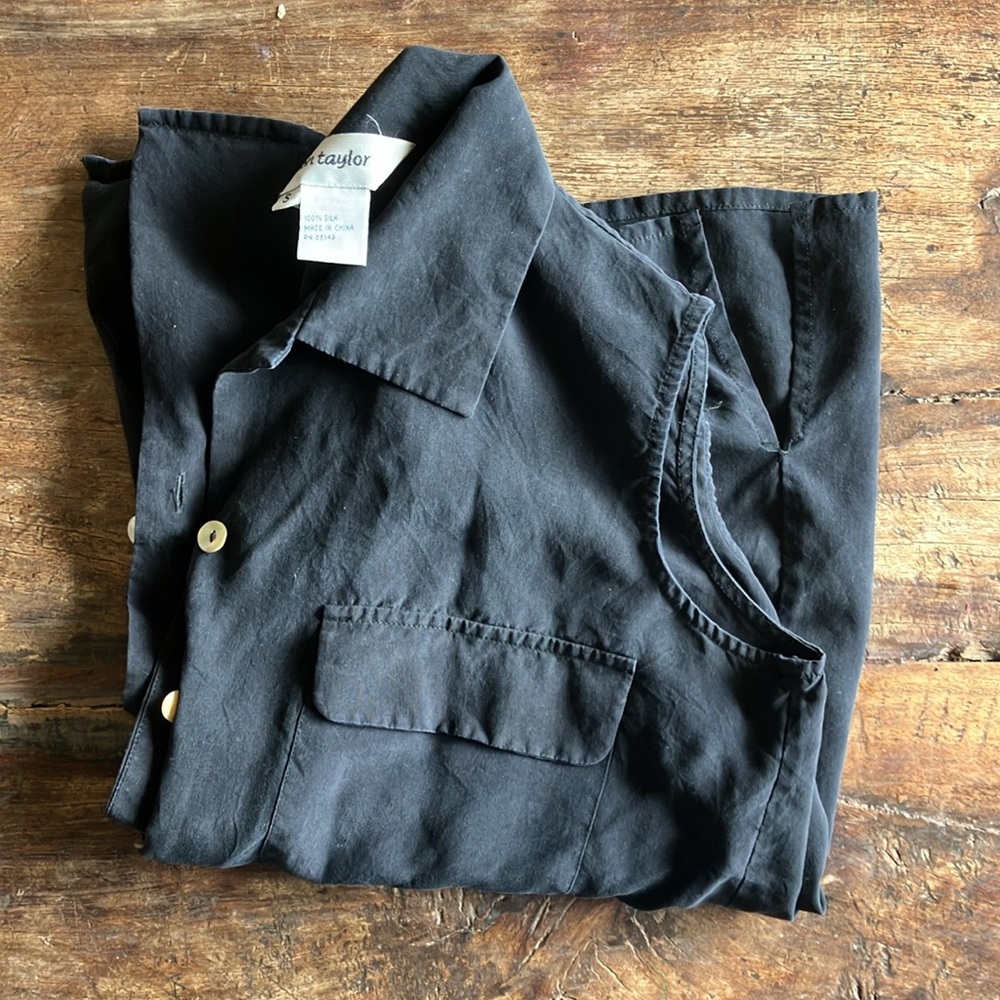 Vintage Silk Button down vest sleeveless top - Picture 2 of 7